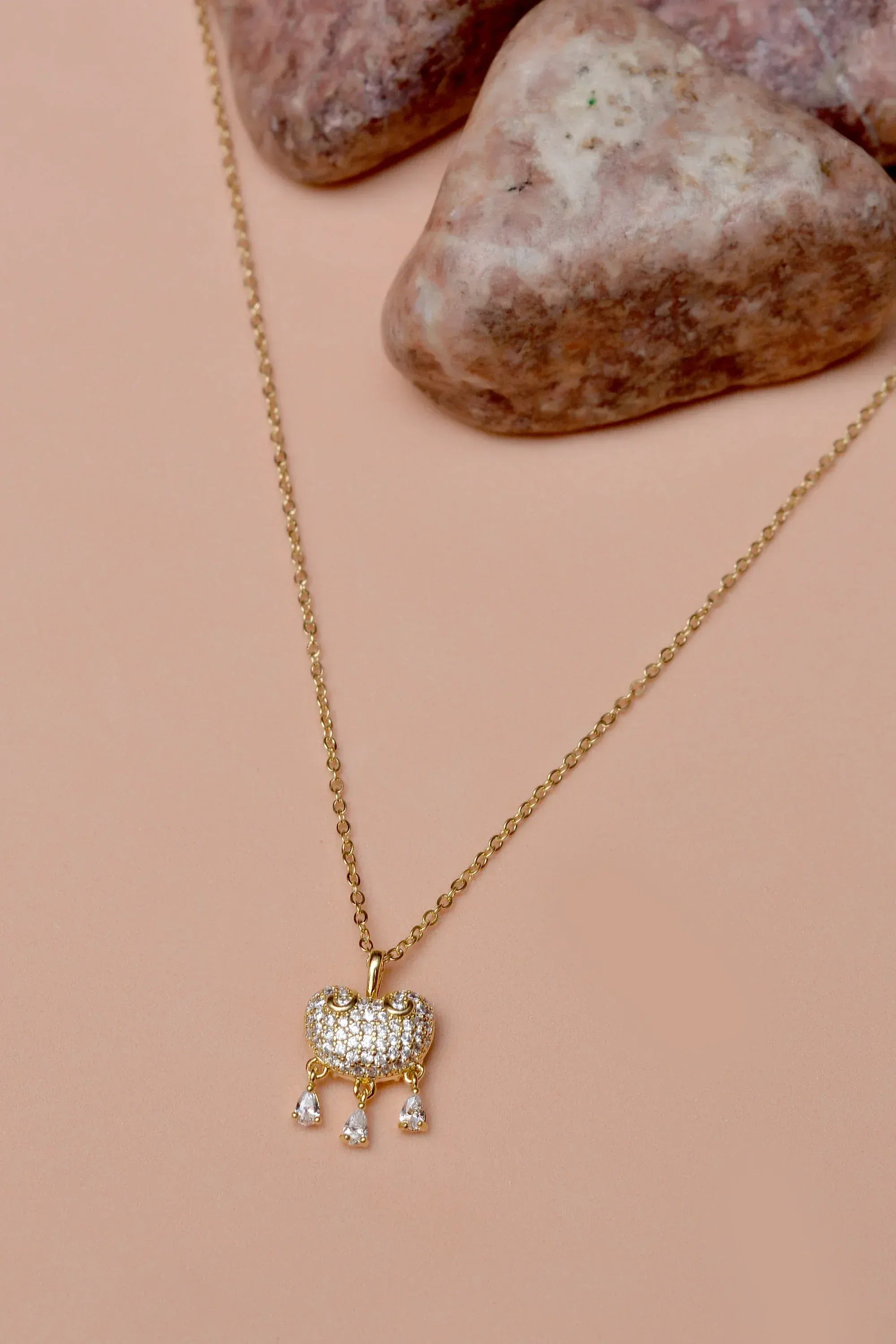 Daily Wear Golden Locket Pendant