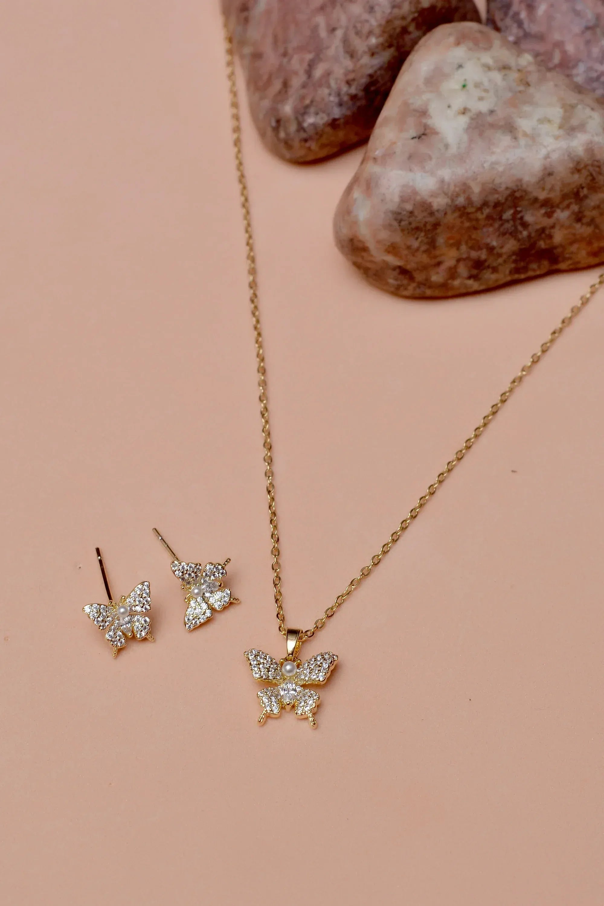 Daily Wear Golden Locket Set